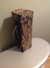 Load image into Gallery viewer, Wine box in Black marble