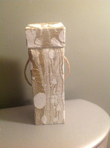 Wine box in White marble