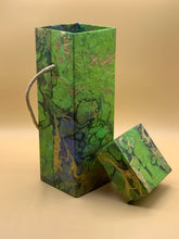 Load image into Gallery viewer, Wine box in Green marble