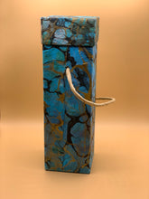 Load image into Gallery viewer, Wine box in blue/purple marble